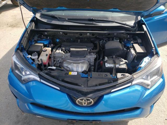 Photo 12 from auction – 2017 TOYOTA RAV4 XLE with VIN JTMRFREV6HD220438