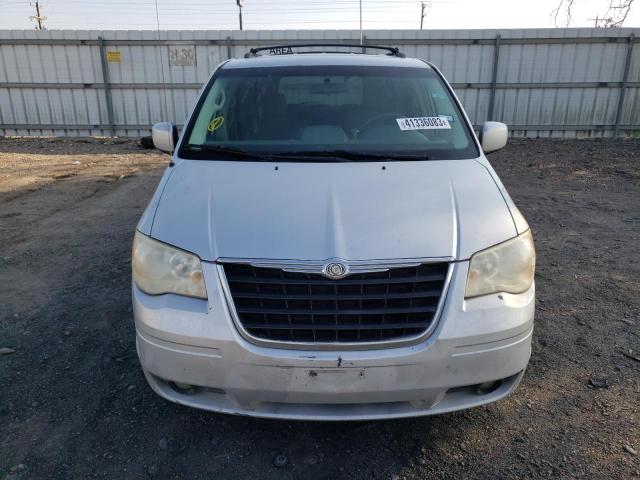 Photo 5 from auction – 2010 CHRYSLER TOWN & COU with VIN 2A4RR5D13AR212230