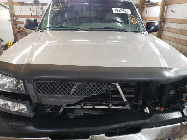 Photo 5 from auction – 2004 CHEVROLET SILVERADO with VIN 1GCEC19TX4Z312747