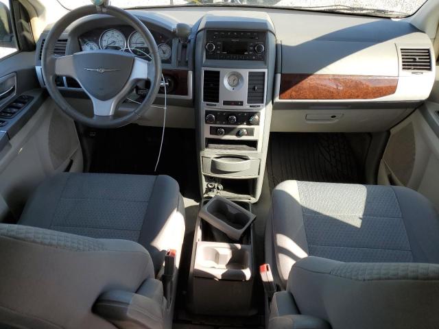 Photo 8 from auction – 2010 CHRYSLER TOWN & COU with VIN 2A4RR5D15AR253166