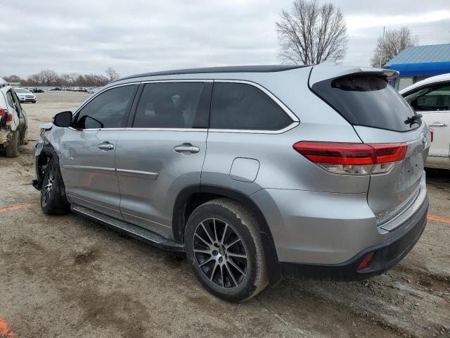 Photo 2 from auction – 2018 TOYOTA HIGHLANDER with VIN 5TDJZRFH2JS553520