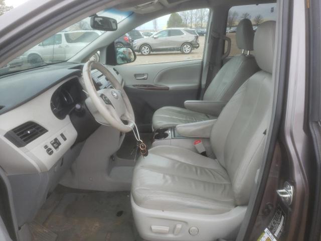 Photo 7 from auction – 2014 TOYOTA SIENNA XLE with VIN 5TDYK3DCXES505292