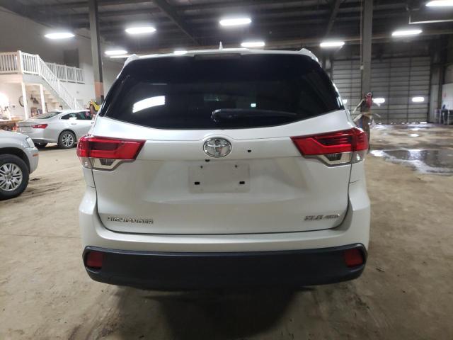 Photo 6 from auction – 2017 TOYOTA HIGHLANDER with VIN 5TDJZRFH1HS445464