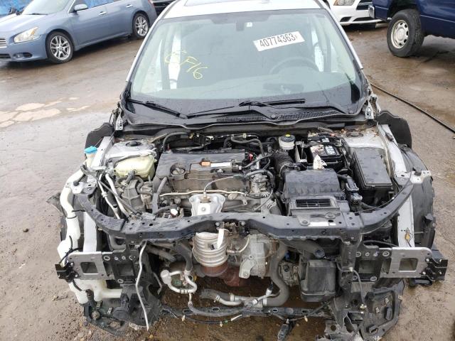 Photo 11 from auction – 2016 HONDA CIVIC EX with VIN 19XFC2F72GE037778