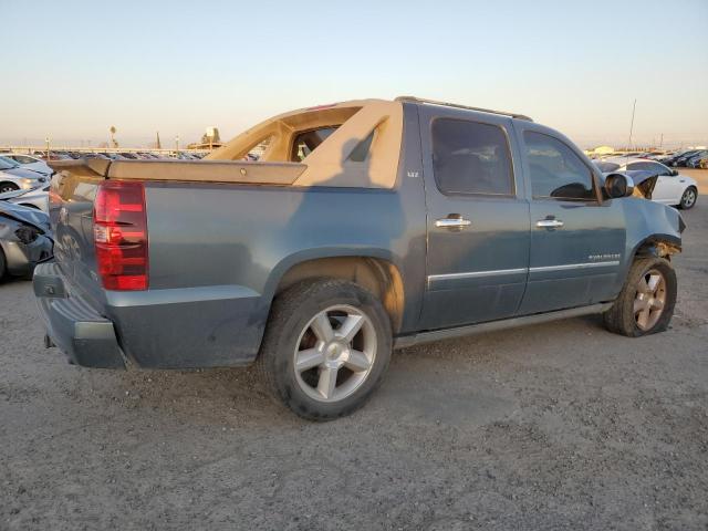 Photo 3 from auction – 2010 CHEVROLET AVALANCHE with VIN 3GNVKGE07AG101879