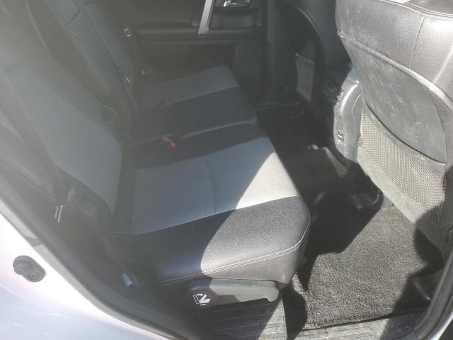 Photo 11 from auction – 2018 TOYOTA 4RUNNER SR with VIN JTEBU5JR9J5539062