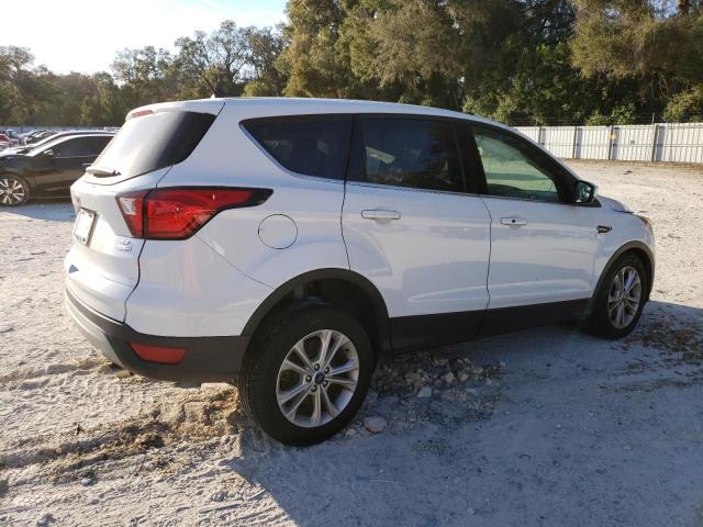 Photo 3 from auction – 2019 FORD ESCAPE SE with VIN 1FMCU9G97KUB66212