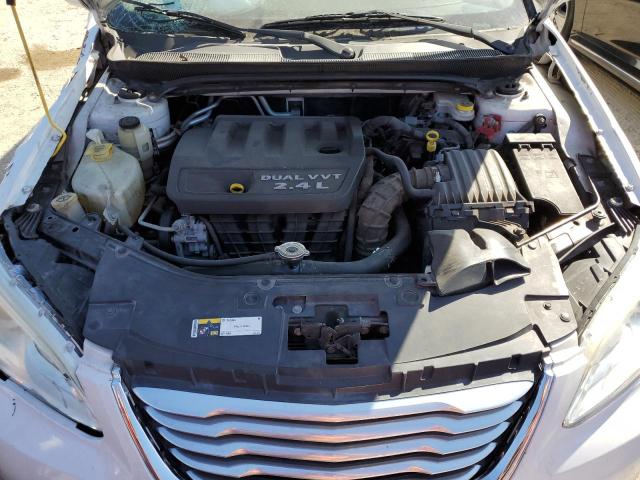 Photo 11 from auction – 2014 CHRYSLER 200 LX with VIN 1C3CCBABXEN206330