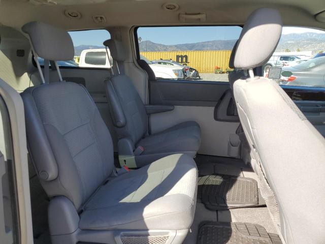 Photo 11 from auction – 2010 CHRYSLER TOWN & COU with VIN 2A4RR5D15AR253166