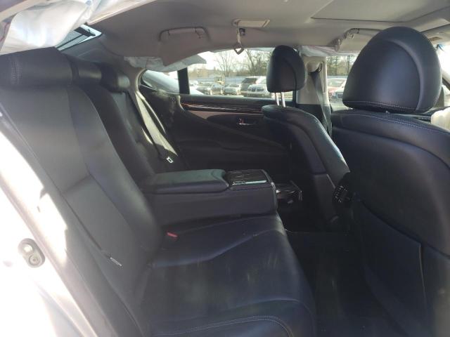 Photo 10 from auction – 2017 LEXUS LS 460 with VIN JTHCL5EF6H5028123