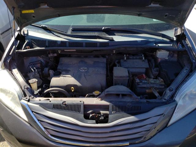 Photo 12 from auction – 2013 TOYOTA SIENNA XLE with VIN 5TDYK3DC0DS286499
