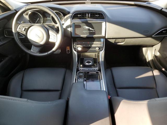 Photo 8 from auction – 2019 JAGUAR XE with VIN SAJAR4FX4KCP46234
