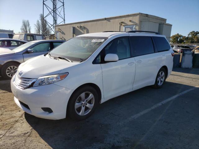 TOYOTA SIENNA LE 2015 with VIN 5TDKK3DC1FS631242 - Photo from auction