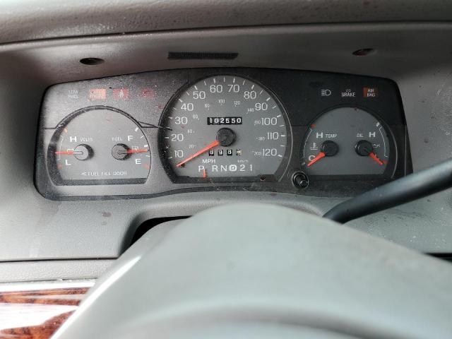Photo 9 from auction – 2002 MERCURY GRAND MARQ with VIN 2MEFM74W82X630812