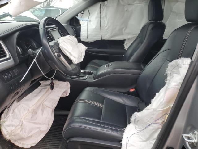 Photo 7 from auction – 2018 TOYOTA HIGHLANDER with VIN 5TDJZRFH2JS553520