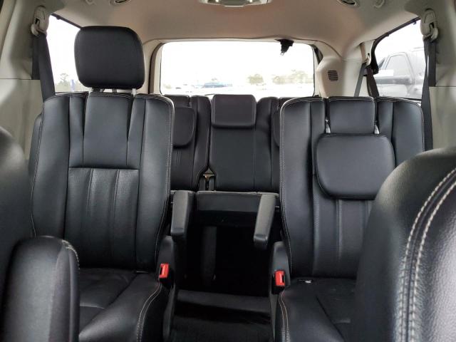 Photo 10 from auction – 2015 CHRYSLER TOWN & COU with VIN 2C4RC1CG7FR578334