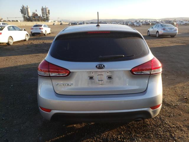 Photo 6 from auction – 2018 KIA FORTE LX with VIN KNAFK5A84J5772816