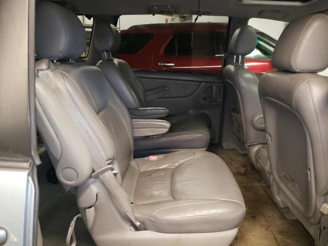 Photo 11 from auction – 2004 TOYOTA SIENNA XLE with VIN 5TDZA22C84S092193