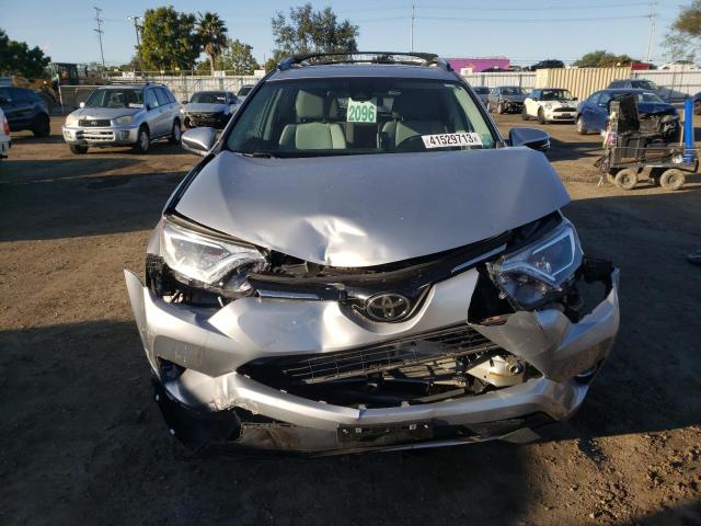 Photo 5 from auction – 2017 TOYOTA RAV4 XLE with VIN 2T3WFREV3HW335293