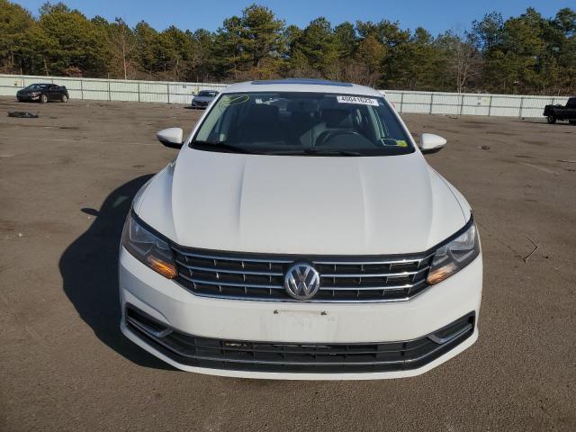 Photo 5 from auction – 2018 VOLKSWAGEN PASSAT with VIN 1VWBA7A37JC014661