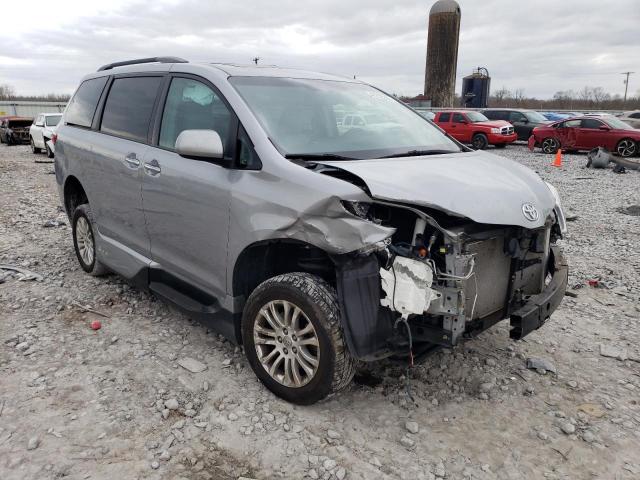 Photo 4 from auction – 2016 TOYOTA SIENNA XLE with VIN 5TDYK3DC0GS704516