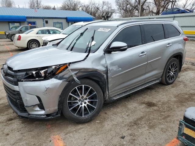 TOYOTA HIGHLANDER 2018 with VIN 5TDJZRFH2JS553520 - Photo from auction