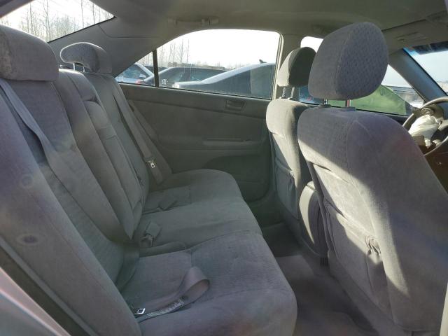 Photo 10 from auction – 2004 TOYOTA CAMRY LE with VIN JTDBE32K240269326