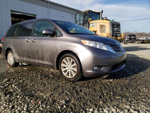 Photo 4 from auction – 2011 TOYOTA SIENNA XLE with VIN 5TDDK3DC6BS002918