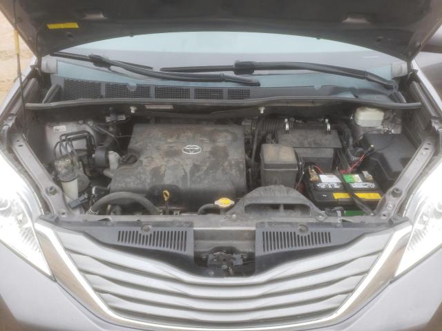 Photo 12 from auction – 2014 TOYOTA SIENNA XLE with VIN 5TDYK3DCXES505292