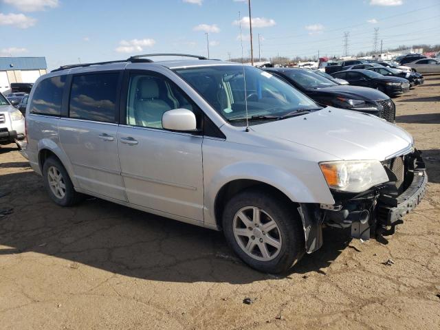 Photo 4 from auction – 2010 CHRYSLER TOWN & COU with VIN 2A4RR8D14AR494167