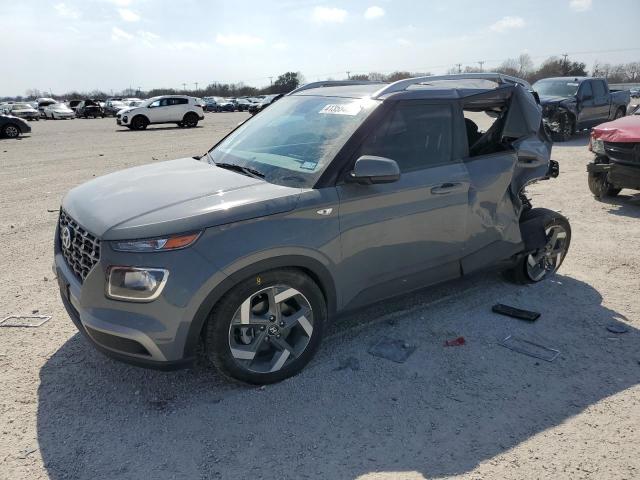 HYUNDAI VENUE SEL 2022 with VIN KMHRC8A36NU166167 - Photo from auction