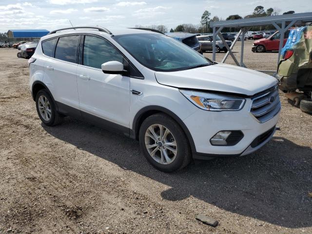 Photo 4 from auction – 2018 FORD ESCAPE SE with VIN 1FMCU0GD2JUB67234