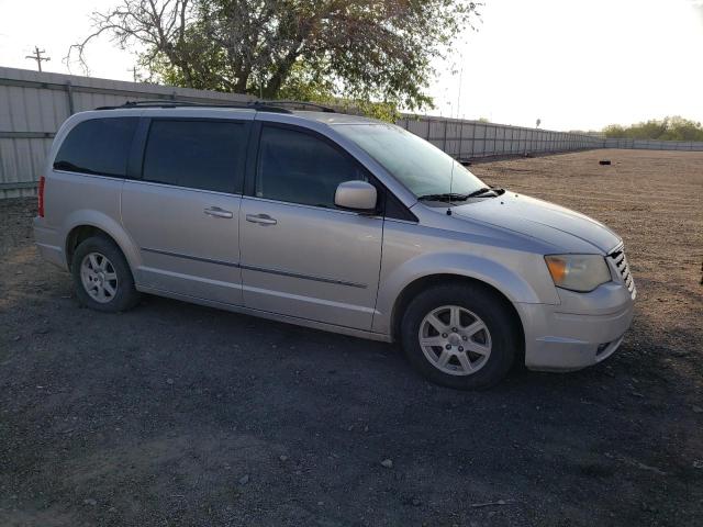 Photo 4 from auction – 2010 CHRYSLER TOWN & COU with VIN 2A4RR5D13AR212230