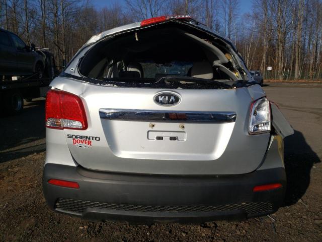 Photo 6 from auction – 2013 KIA SORENTO LX with VIN 5XYKTCA65DG390176