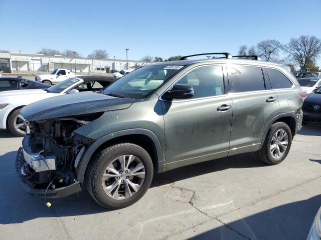TOYOTA HIGHLANDER 2015 مع رقم تعريف المركبة 5TDKKRFH1FS085294 - صورة من المزاد