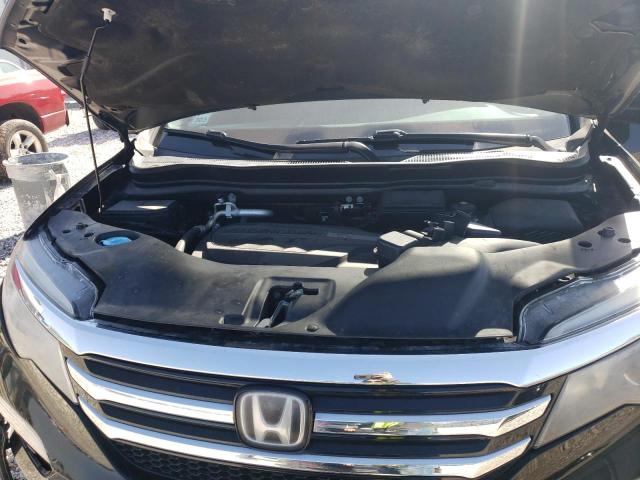 Photo 12 from auction – 2016 HONDA PILOT TOUR with VIN 5FNYF6H98GB062670