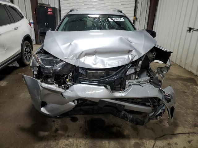 Photo 5 from auction – 2017 TOYOTA RAV4 LE with VIN 2T3BFREV7HW648538
