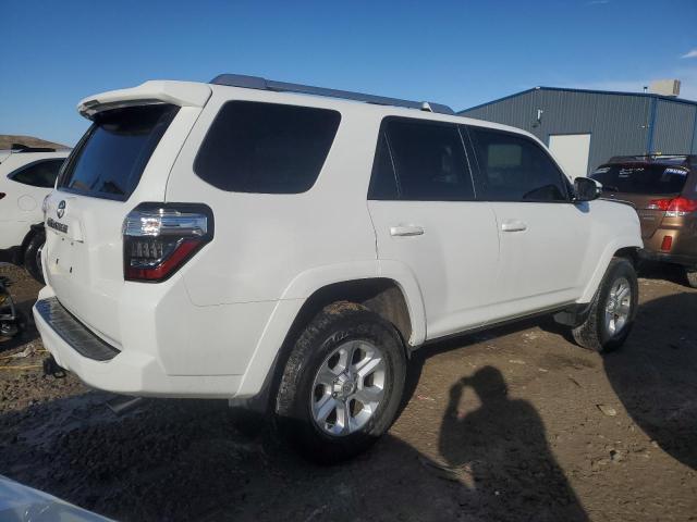 Photo 3 from auction – 2018 TOYOTA 4RUNNER SR with VIN JTEBU5JR9J5539062