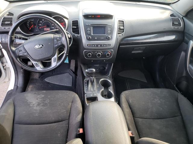 Photo 8 from auction – 2014 KIA SORENTO LX with VIN 5XYKTCA65EG500581