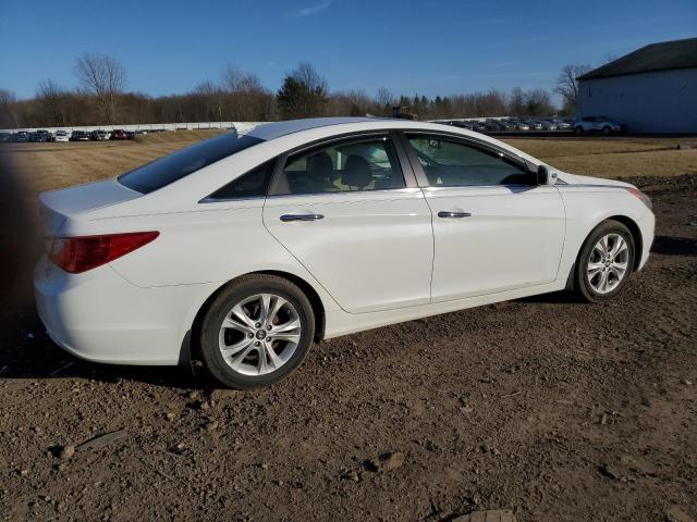 Photo 3 from auction – 2013 HYUNDAI SONATA SE with VIN 5NPEC4ACXDH594568