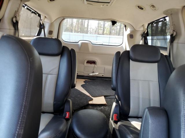 Photo 10 from auction – 2010 CHRYSLER TOWN & COU with VIN 2A4RR8DXXAR451635
