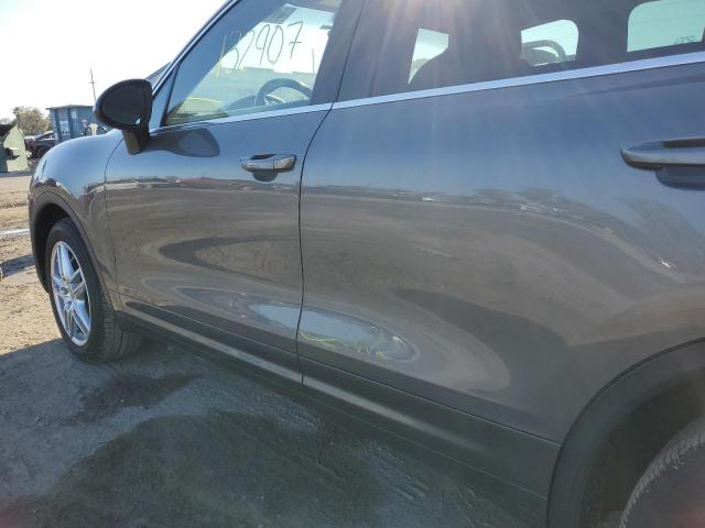 Photo 13 from auction – 2011 PORSCHE CAYENNE S with VIN WP1AB2A26BLA43879
