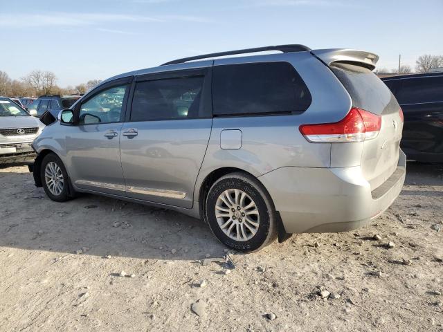 Photo 2 from auction – 2011 TOYOTA SIENNA XLE with VIN 5TDYK3DC1BS155353