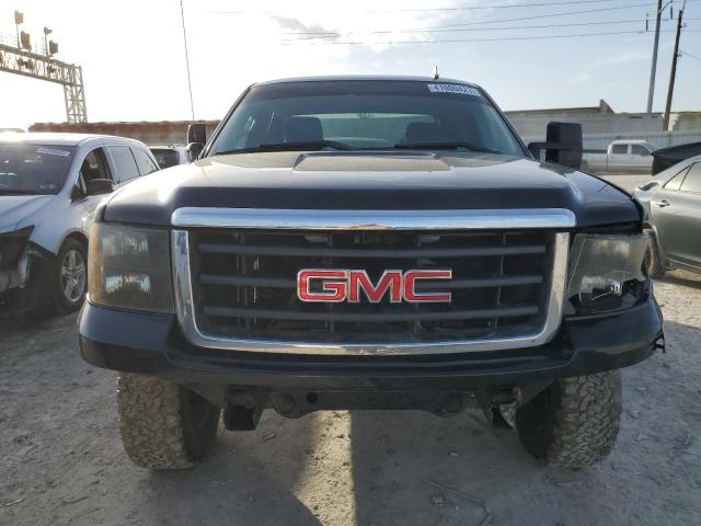 Photo 5 from auction – 2011 GMC SIERRA K15 with VIN 1GTR2UEA7BZ172079