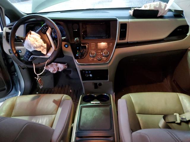 Photo 8 from auction – 2017 TOYOTA SIENNA XLE with VIN 5TDYZ3DC5HS855302