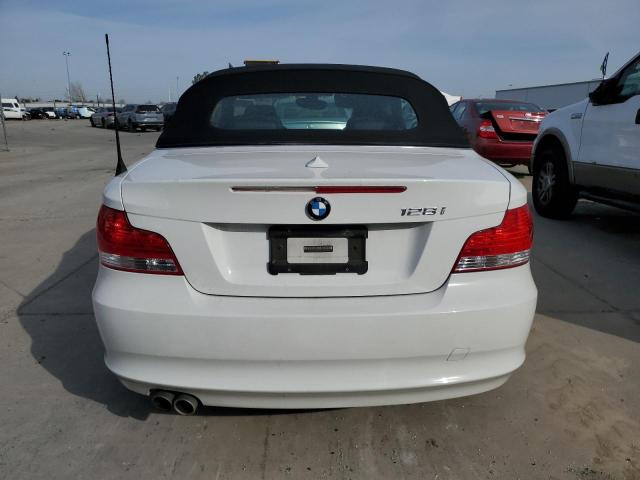 Photo 6 from auction – 2009 BMW 128 I with VIN WBAUN13579VH80904