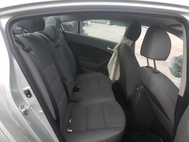 Photo 10 from auction – 2017 KIA FORTE LX with VIN 3KPFL4A73HE018287