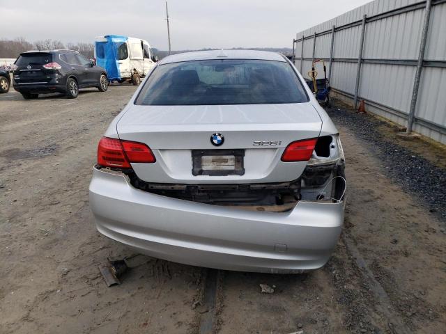 Photo 6 from auction – 2011 BMW 328 I with VIN WBAKE3C57BE557218