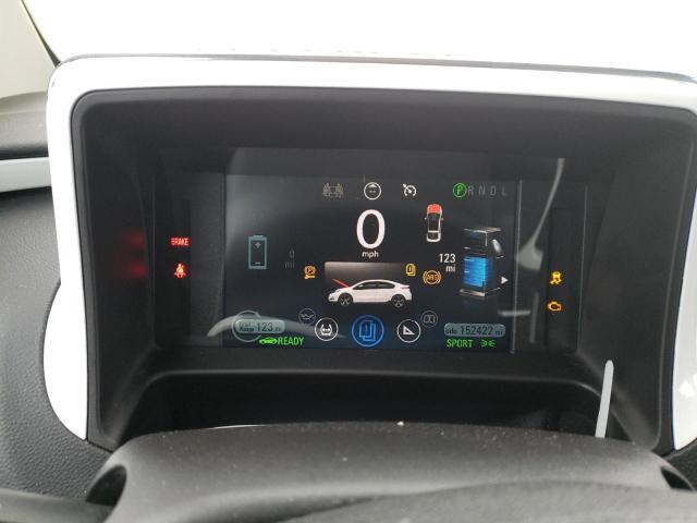 Photo 9 from auction – 2012 CHEVROLET VOLT with VIN 1G1RD6E46CU103987