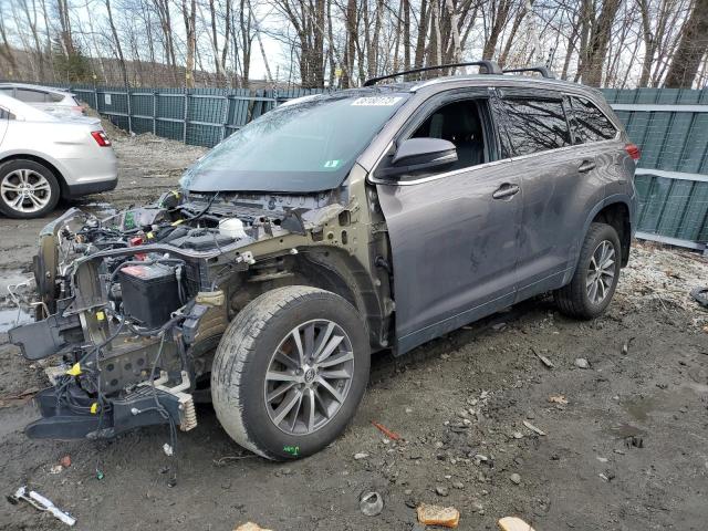 TOYOTA HIGHLANDER 2019 with VIN 5TDJZRFH0KS959636 - Photo from auction